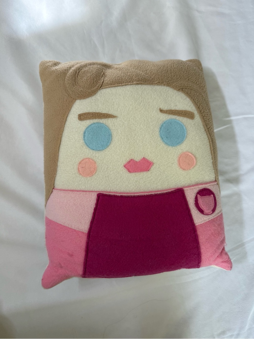 Professor Umbridge Character Pilloe